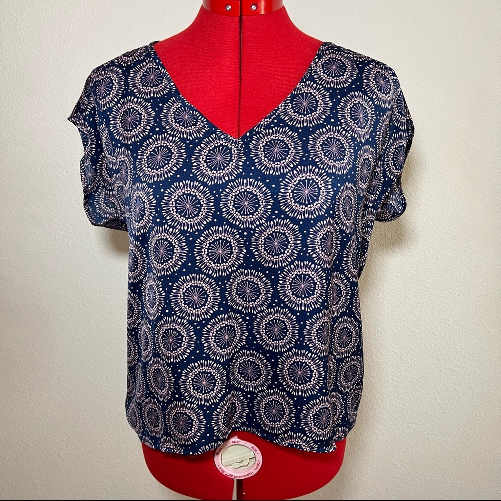 Collective Concepts Navy Blouse Short Sleeve V-neck Size Small